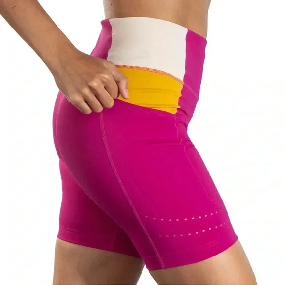 Brooks Pants - Brooks Women’s Method 8” Shorts Tight Size XS
